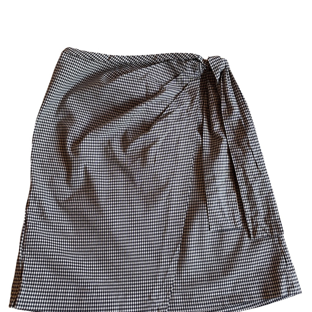 Massimo Dutti Black and White Houndstooth Asymmetrical Mini Skirt Size 4